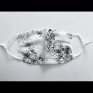 ❗️❗️SOLD❗️❗️WASHABLE AND REUSABLE FACE MASK